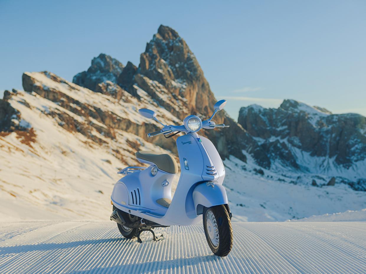 NOUVELLE VESPA 946 SNAKE